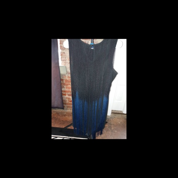 Dress - Picture 6 of 6